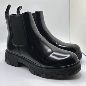 [NEW] CUSHIONAIRE Women's slip on chelsea boot +Memory Foam 8 BLACK